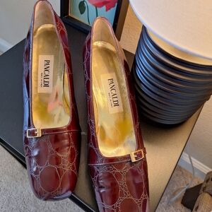 Vintage Made in Italy Women's Burgundy Leather Shoes Size 9.5 B